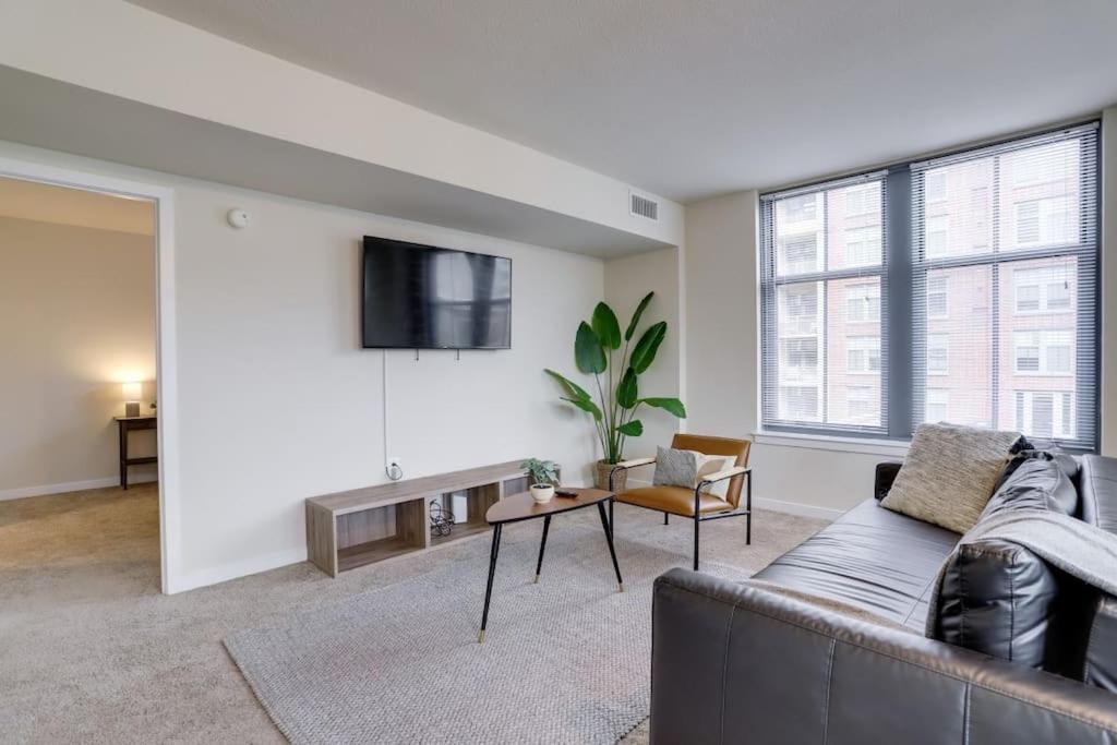 Fantastic 2 Bedroom Condo At Pentagon City Arlington Extérieur photo