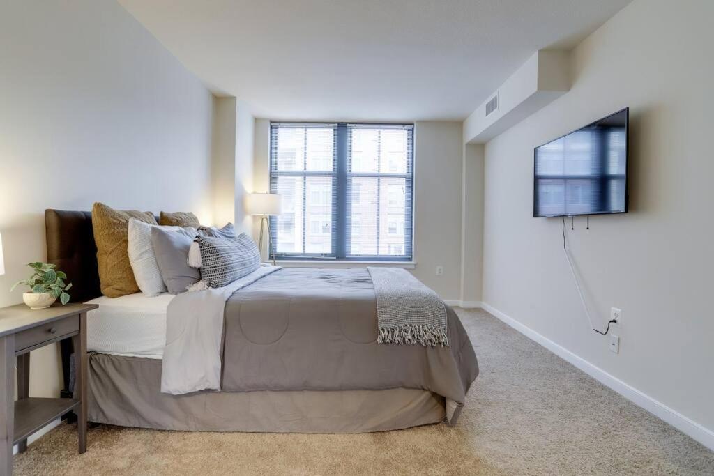 Fantastic 2 Bedroom Condo At Pentagon City Arlington Extérieur photo