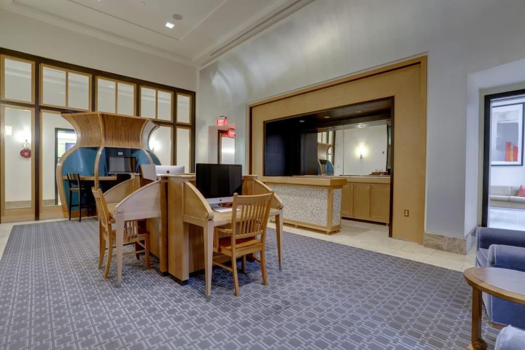 Fantastic 2 Bedroom Condo At Pentagon City Arlington Extérieur photo
